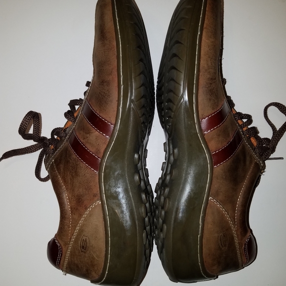 mens sketchers size 14